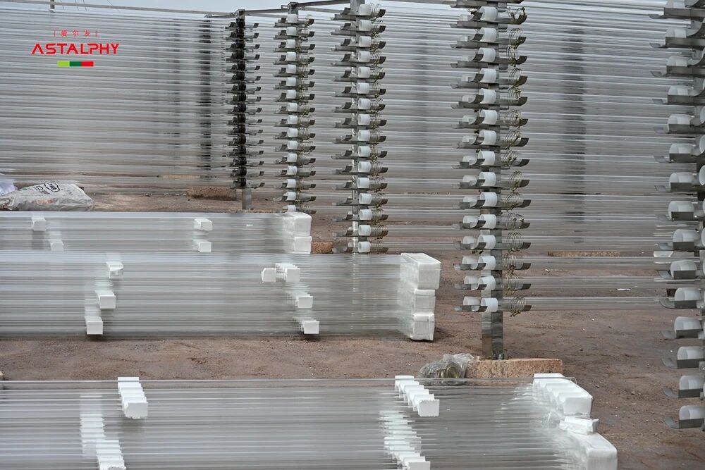 1758592432359315.jpg 红球球1.jpg