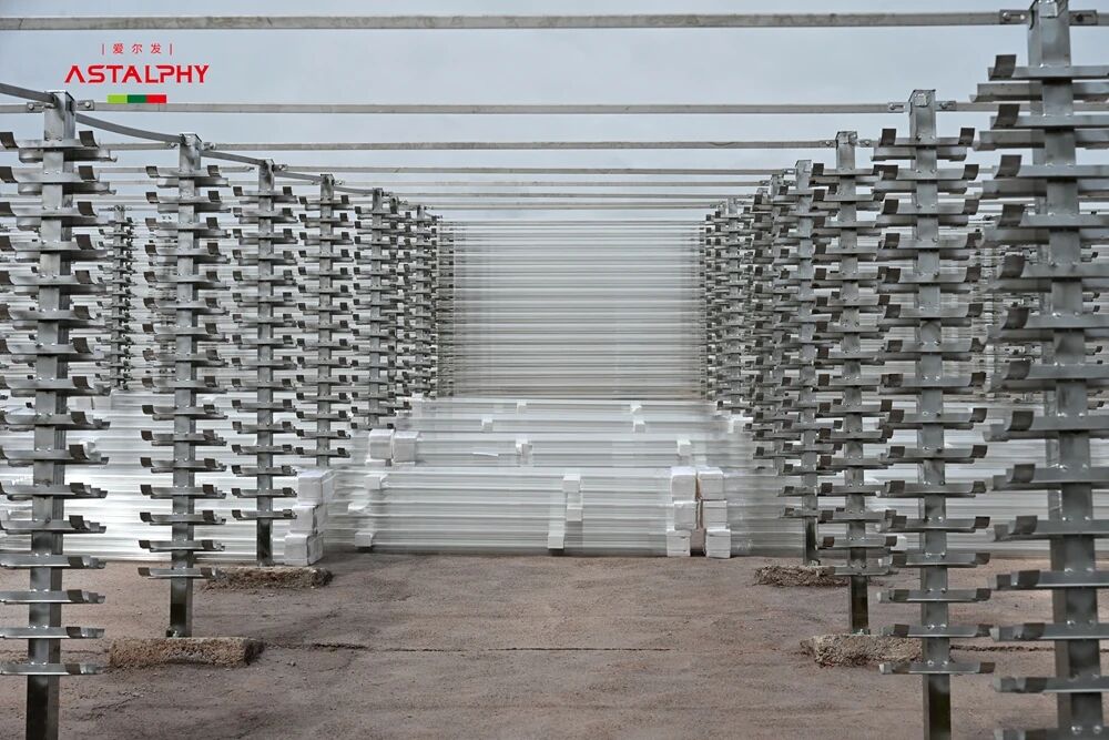 1758592468369341.jpg 红球球2.jpg